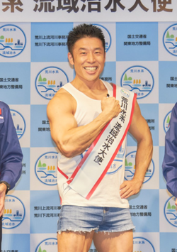 なかやまきんに君のサムネイル